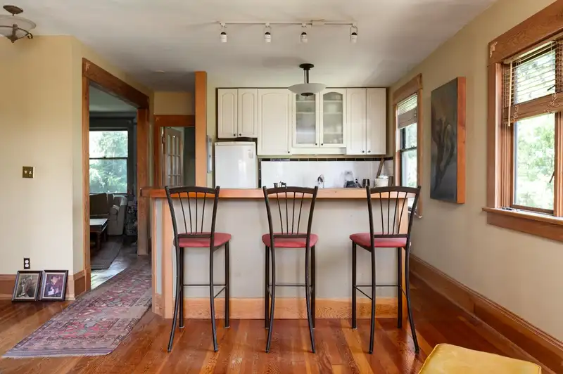 287 E 26TH AVENUE - photo 4 of 39