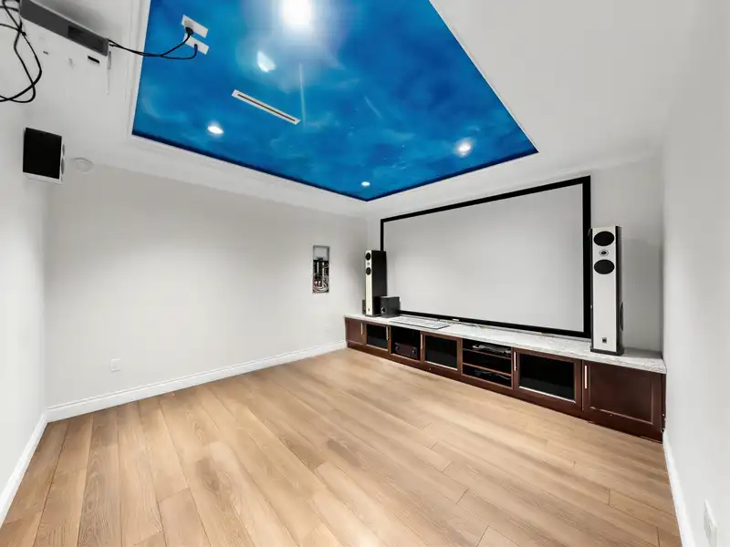 3789 CLINTON STREET - photo 4 of 40