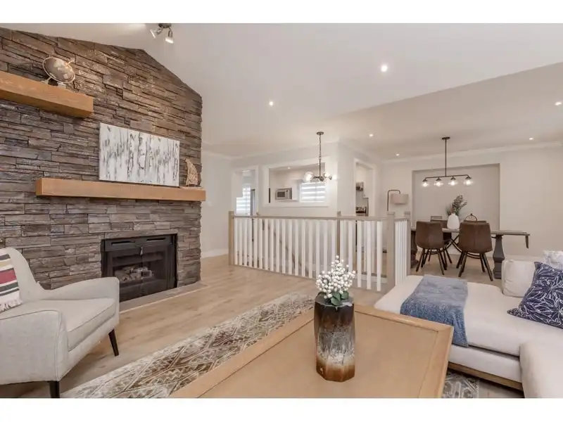 23899 119A AVENUE - photo 3 of 39