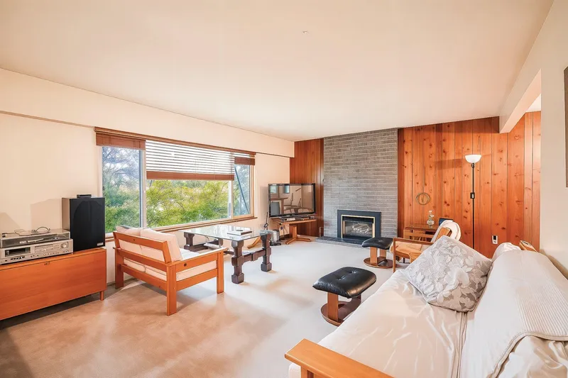 7165 115 STREET - photo 2 of 12