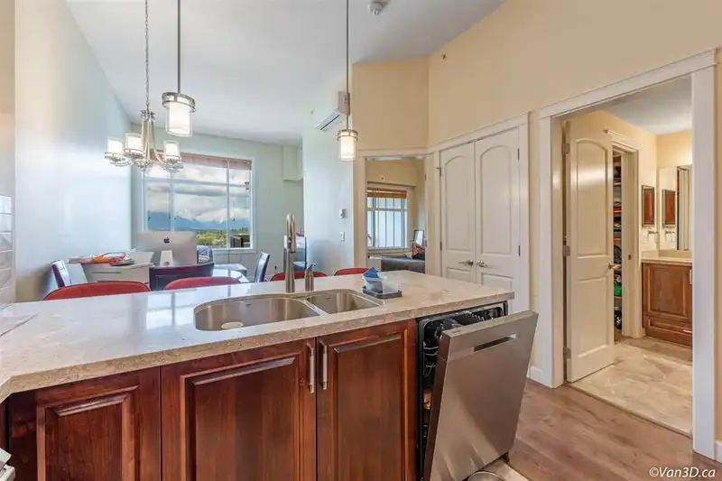 606 20290 86 AVENUE - photo 3 of 10