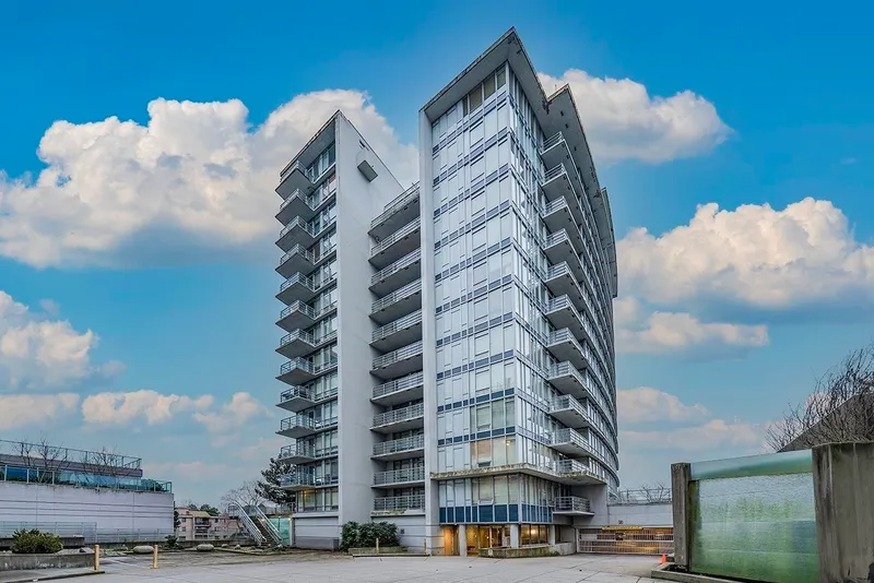 1605 8288 LANSDOWNE ROAD - photo 1 of 14