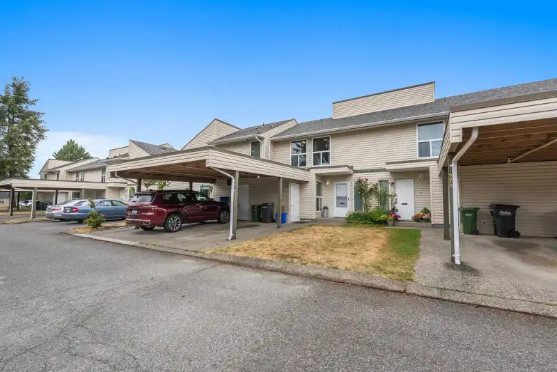 279 32550 MACLURE ROAD - photo 1 of 30