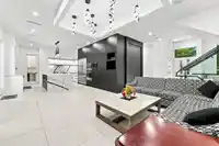 8019 113B STREET - thumbnail 6