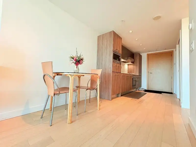 522 2220 KINGSWAY - photo 4 of 27