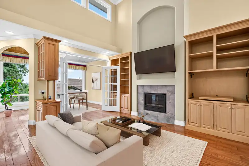 7 688 CITADEL DRIVE - photo 1 of 36