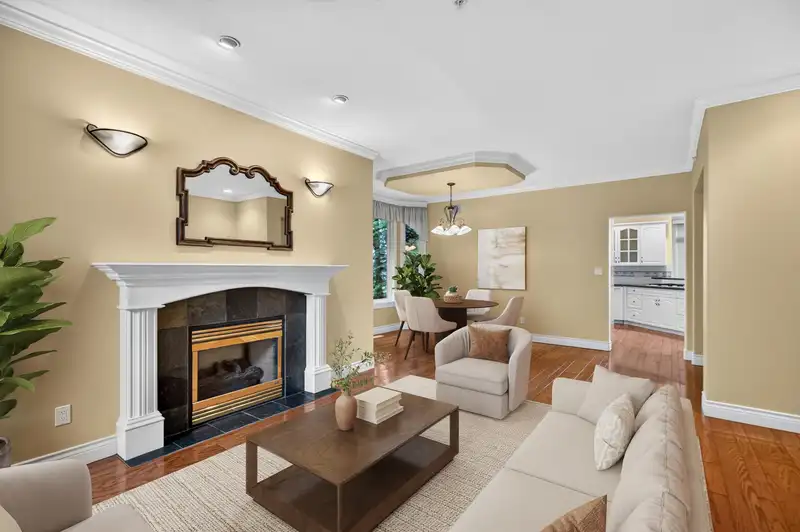 7 688 CITADEL DRIVE - photo 2 of 36