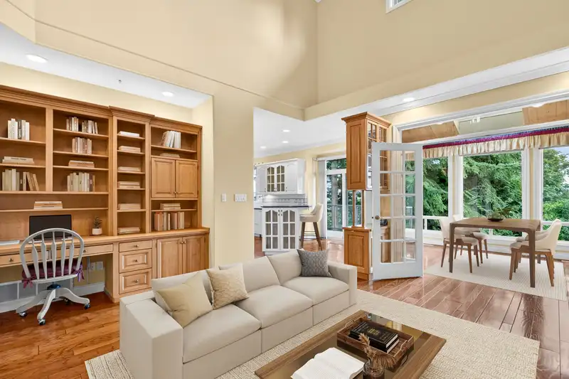 7 688 CITADEL DRIVE - photo 4 of 36