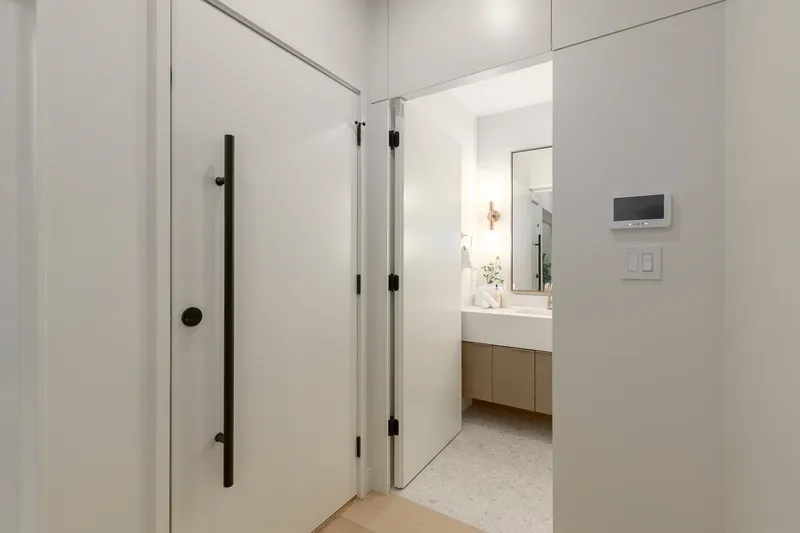 5405 WALES STREET - photo 2 of 20