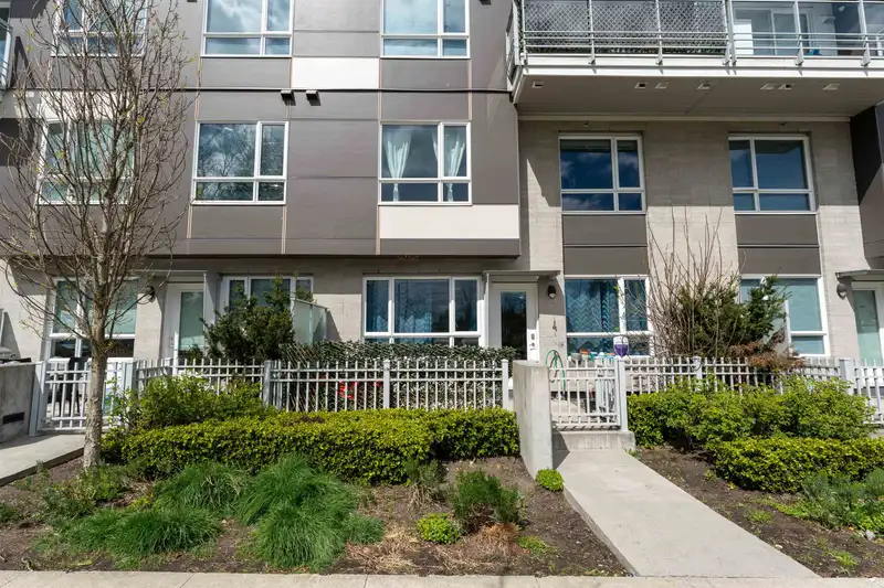 TH3 10581 140 STREET - photo 2 of 31