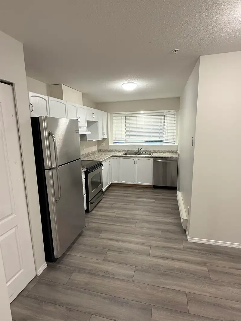 219 2962 TRETHEWEY STREET - photo 2 of 30