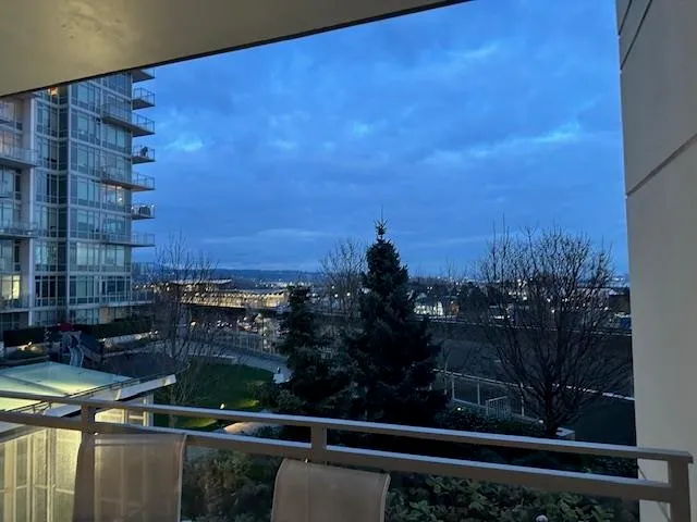 203 200 NELSON'S CRESCENT - photo 2 of 10