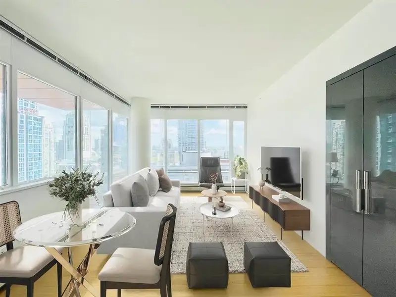1506 1325 ROLSTON STREET - photo 3 of 31