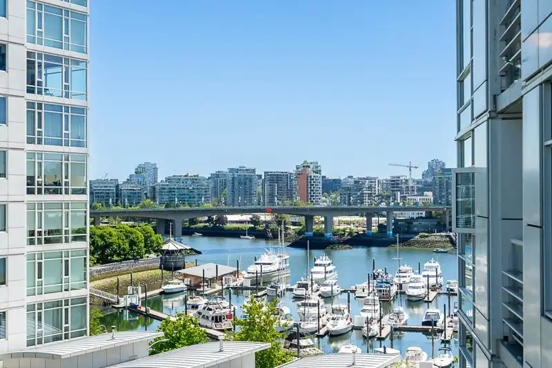 805 1199 MARINASIDE CRESCENT - photo 1 of 36