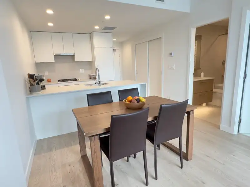 2407 2181 MADISON AVENUE - photo 3 of 13