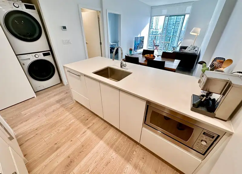 2407 2181 MADISON AVENUE - photo 4 of 13