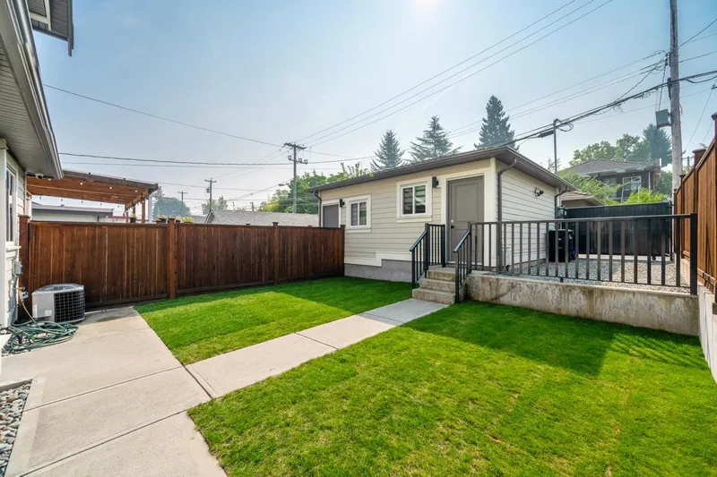 5222 ARGYLE STREET - photo 3 of 16