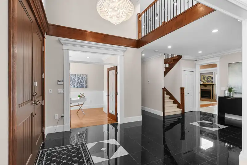 8811 MINLER ROAD - photo 4 of 40