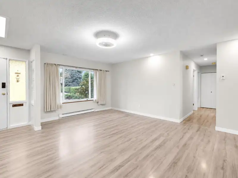 4651 56 STREET - photo 4 of 29