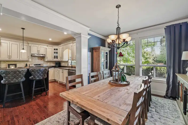 5017 223 STREET - photo 4 of 33