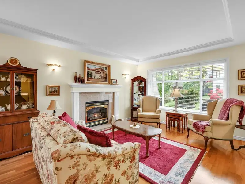 1344 DUNCAN DRIVE - photo 4 of 40
