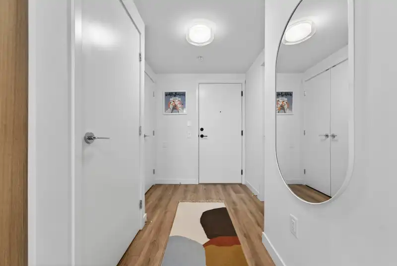 404 648 LEA AVENUE - photo 3 of 33
