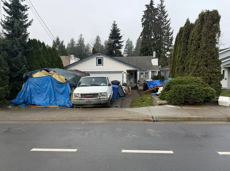 11673 203 STREET - photo 1 of 8