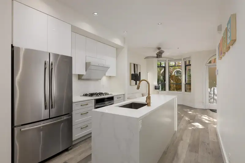828 W 6TH AVENUE - photo 1 of 29