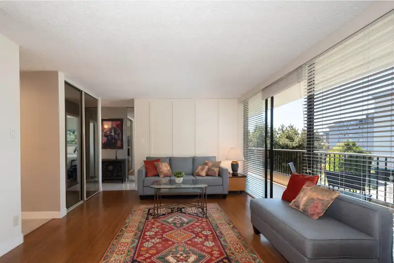 204 650 16TH STREET - photo 1 of 16