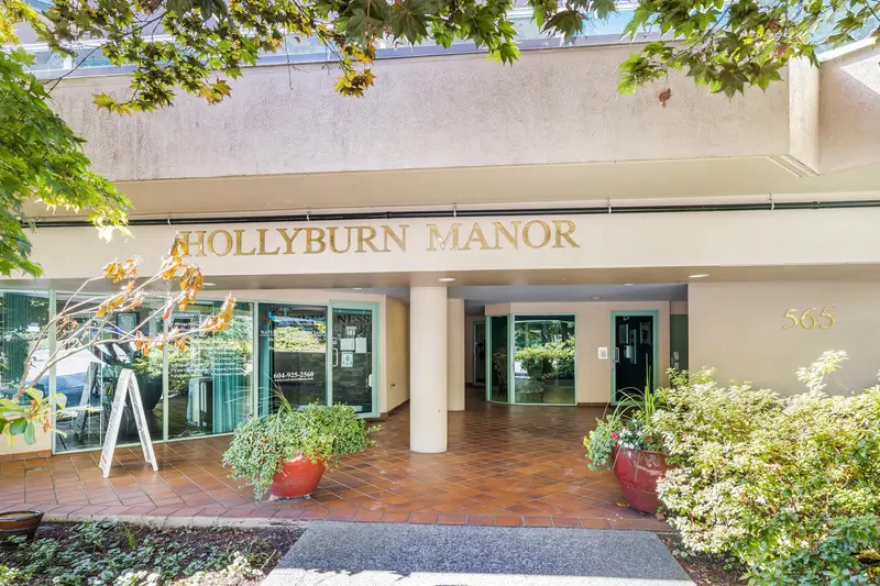 205 565 17TH STREET - photo 3 of 25