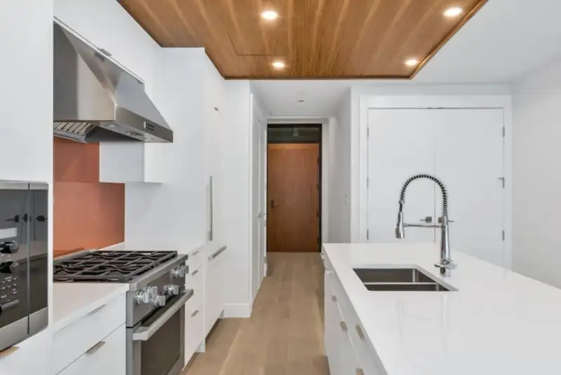 603 6699 NELSON AVENUE - photo 3 of 12
