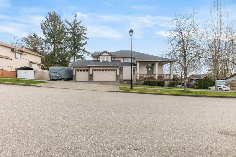 13238 237A STREET - photo 1 of 40