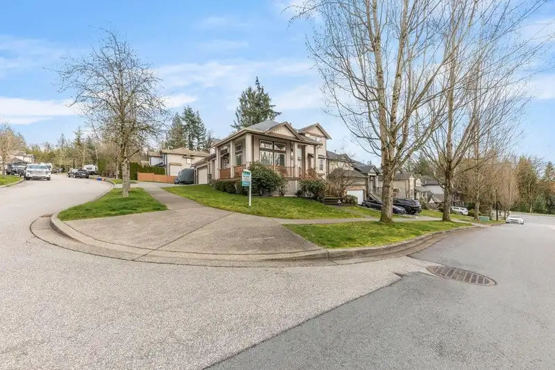 13238 237A STREET - photo 3 of 40