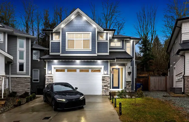 12 4581 SUMAS MOUNTAIN ROAD - photo 1 of 37