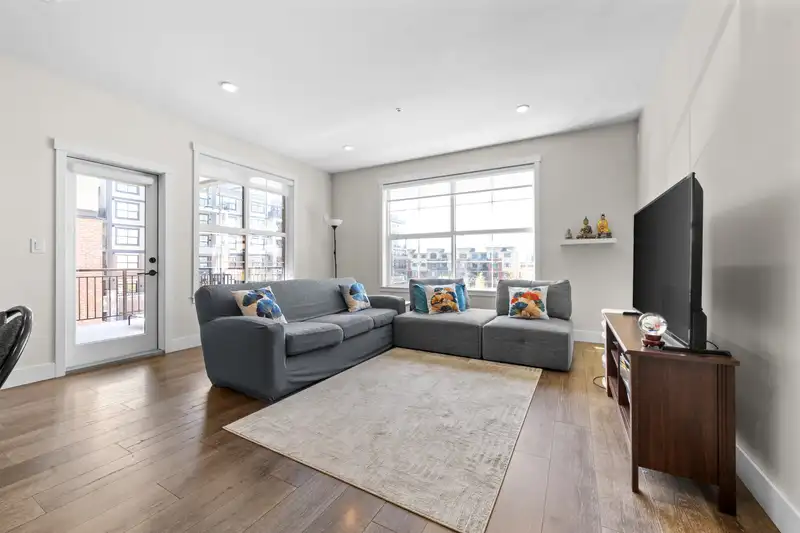 307 11893 227 STREET - photo 4 of 22