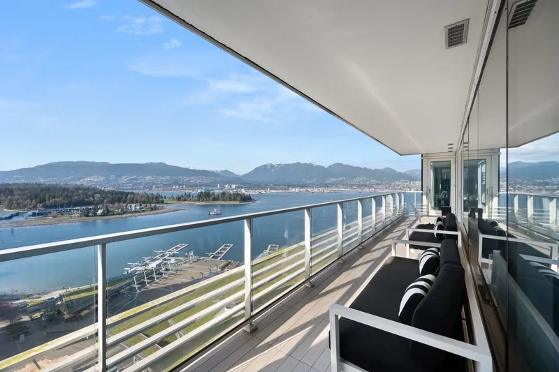 2808 1011 W CORDOVA STREET - photo 2 of 25