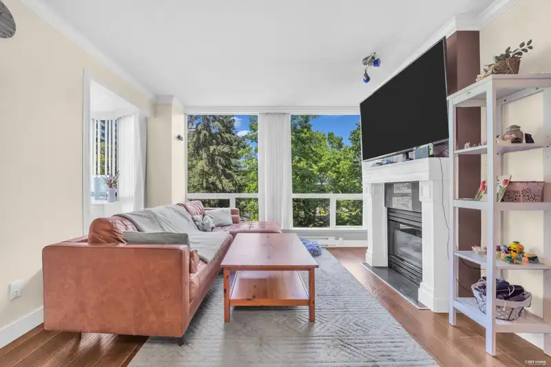 505 9633 MANCHESTER DRIVE - photo 1 of 34