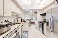 6884 BROMLEY COURT - thumbnail 11
