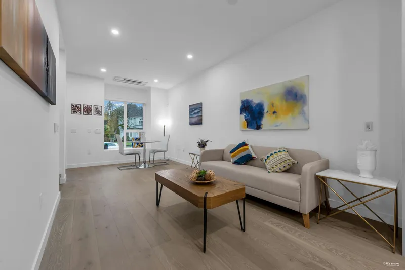 659 W 30TH AVENUE - photo 3 of 25