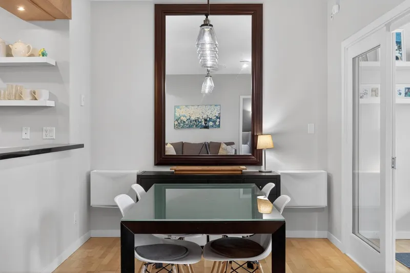 222 560 RAVEN WOODS DRIVE - photo 4 of 25