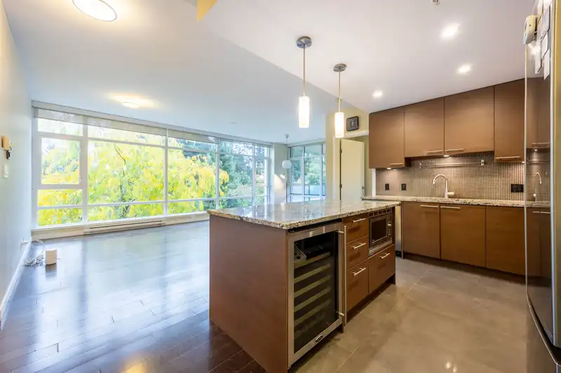 205 6168 WILSON AVENUE - photo 2 of 33