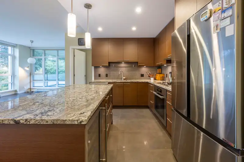205 6168 WILSON AVENUE - photo 4 of 33
