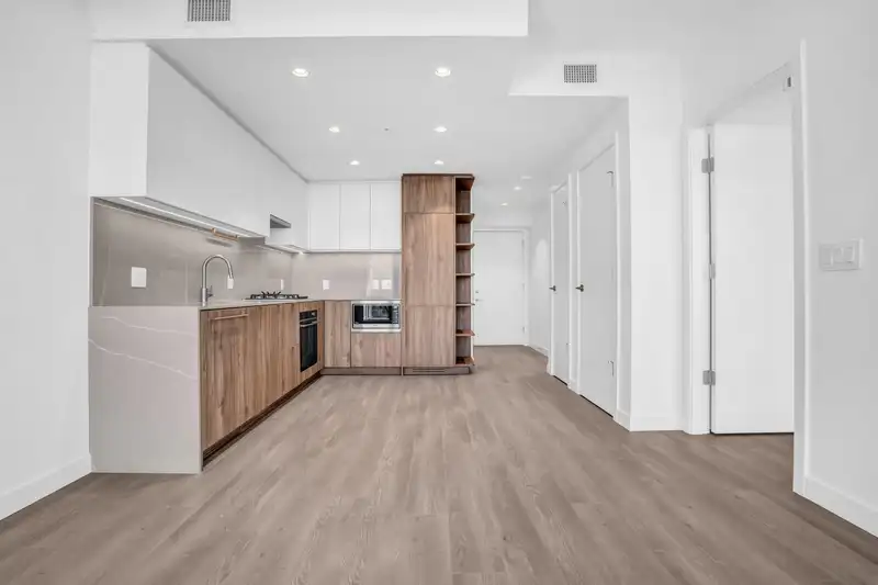 1605 505 NELSON STREET - photo 1 of 26