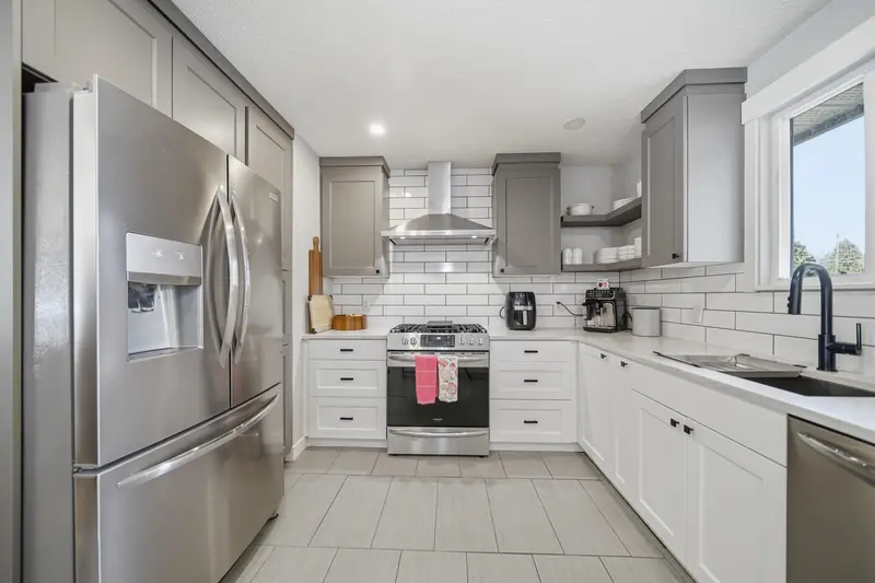 21139 COOK AVENUE - photo 3 of 25