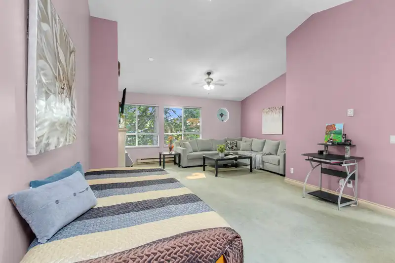 212 9072 FLEETWOOD WAY - photo 4 of 23