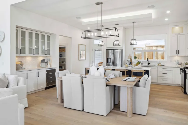 10113 ELDERBERRY CRESCENT - photo 3 of 21