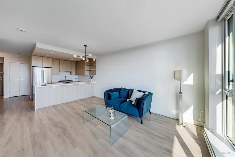 1901 8288 GRANVILLE AVENUE - photo 3 of 25