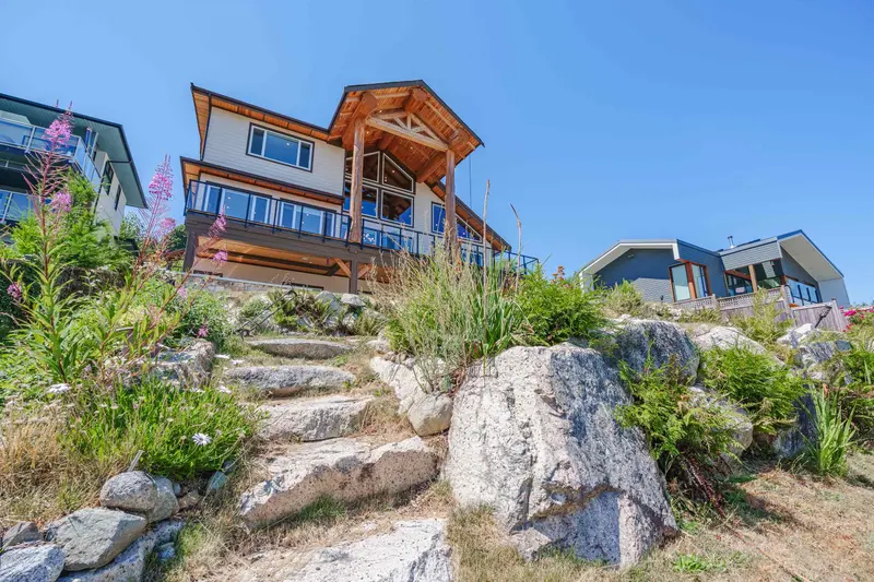 1246 ST ANDREWS ROAD - photo 4 of 25