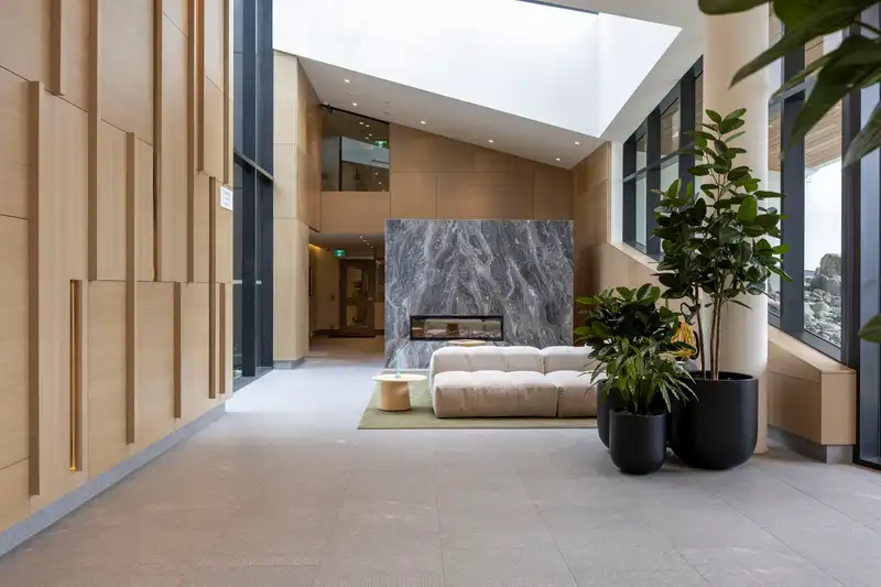 208 3963 UPLANDS - photo 4 of 34