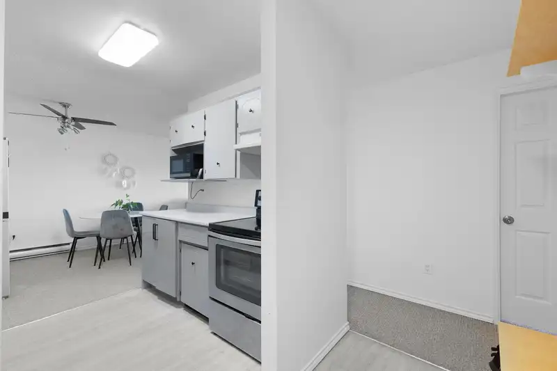 205 3043 270 STREET - photo 4 of 26